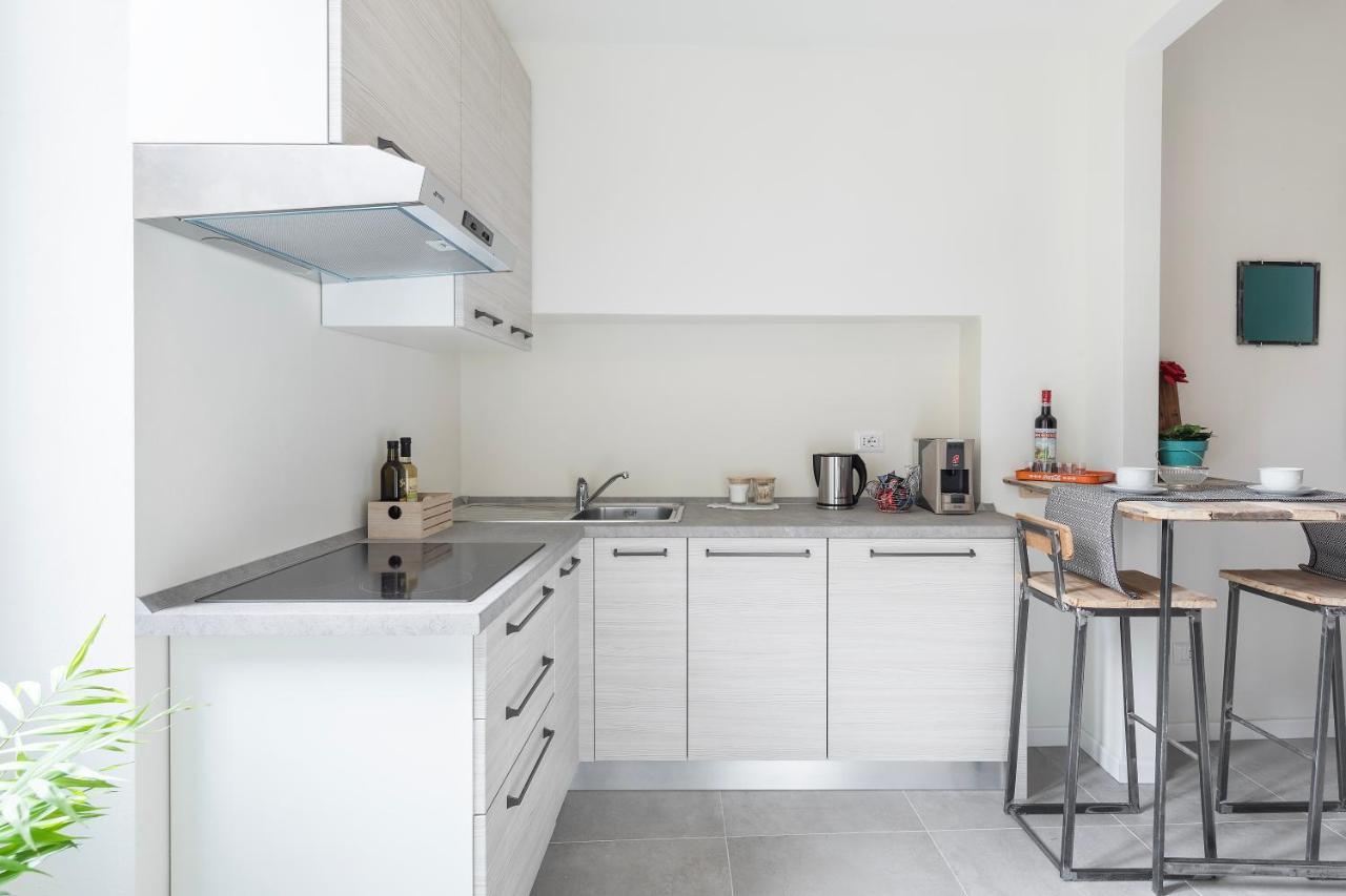 Cute Studio In Old Town By Holiday Solutions Комо Экстерьер фото